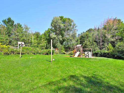 Backyard - 29 Rue Oak, Bolton-Est, QC - Outdoor