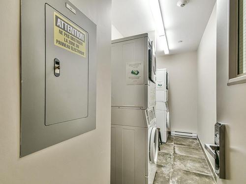 Salle de lavage - 301-50 Ch. Masson, Sainte-Marguerite-Du-Lac-Masson, QC - Indoor Photo Showing Laundry Room