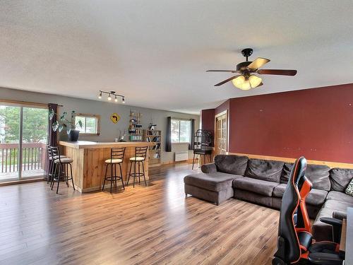 Family room - 28 Rue Marchand, Val-D'Or, QC - Indoor Photo Showing Living Room