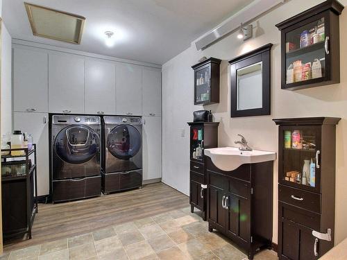 Bathroom - 28 Rue Marchand, Val-D'Or, QC - Indoor Photo Showing Laundry Room