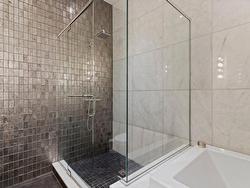 Ensuite bathroom - 