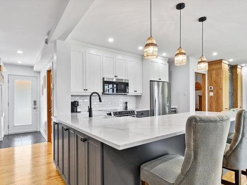 Kitchen - 625 Rue La Bruyère, Laval (Auteuil), QC - Indoor Photo Showing Kitchen With Upgraded Kitchen