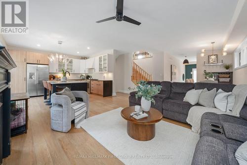 46 Drummond Street, Port Hope, ON - Indoor Photo Showing Living Room