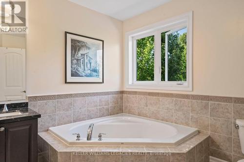 189 Rothbury Road, Richmond Hill (Westbrook), ON - Indoor Photo Showing Bathroom