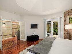 Master bedroom - 