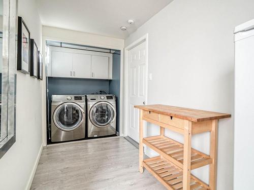 Laundry room - 170 Carré De Chinon, Terrebonne (Lachenaie), QC - Indoor Photo Showing Laundry Room