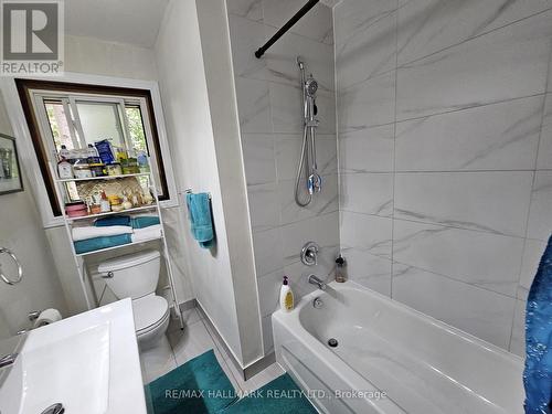 205 Grenfell Street, Oshawa (Vanier), ON - Indoor Photo Showing Bathroom