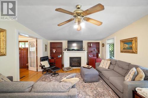 54 Arlington Avenue, Oshawa (O'Neill), ON - Indoor Photo Showing Living Room With Fireplace