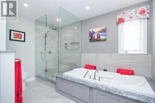 35 Castle Harbour Drive, Scugog (Port Perry), ON - Indoor Photo Showing Bathroom