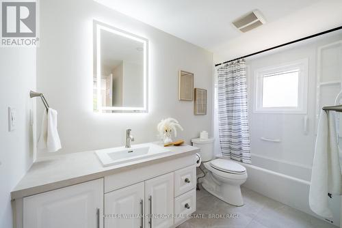 155 Rose Street, Barrie (Wellington), ON - Indoor Photo Showing Bathroom