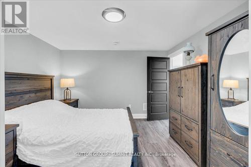 3 Best Court, Oro-Medonte, ON - Indoor Photo Showing Bedroom