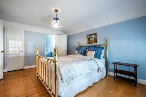 393 River Side Drive, Oakville, ON - Indoor Photo Showing Bedroom