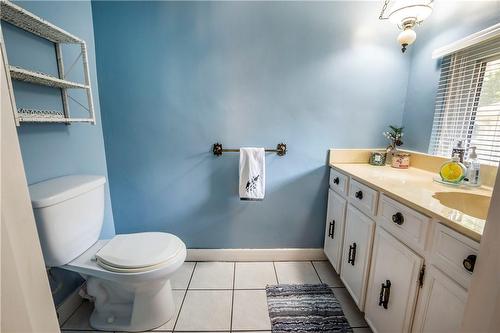 393 River Side Drive, Oakville, ON - Indoor Photo Showing Bathroom