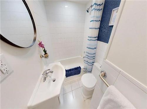 311 Oakwood Avenue, Crystal Beach, ON - Indoor Photo Showing Bathroom