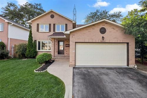 2054 Hunters Wood Drive, Burlington, ON 