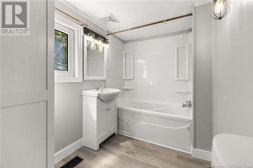 34 Reeder Road, Salisbury, NB - Indoor Photo Showing Bathroom