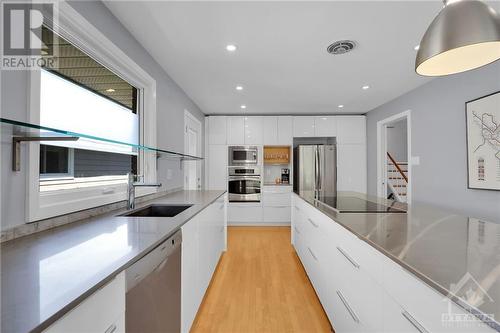 519 Penhill Avenue, Ottawa, ON - Indoor Photo Showing Kitchen With Stainless Steel Kitchen With Upgraded Kitchen