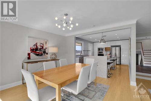 519 Penhill Avenue, Ottawa, ON - Indoor Photo Showing Dining Room