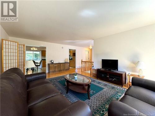 91 Hills Point Road, Oak Bay, NB - Indoor Photo Showing Living Room