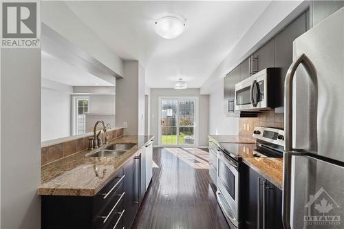 133 Braddock Private, Ottawa, ON - Indoor Photo Showing Kitchen With Double Sink With Upgraded Kitchen