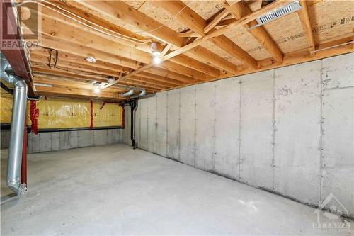 133 Braddock Private, Ottawa, ON - Indoor Photo Showing Basement