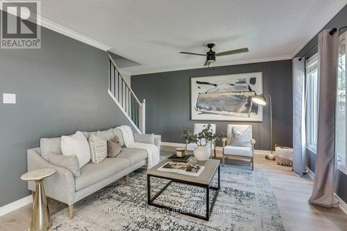 18 - 189 Homestead Crescent, London, ON - Indoor Photo Showing Living Room