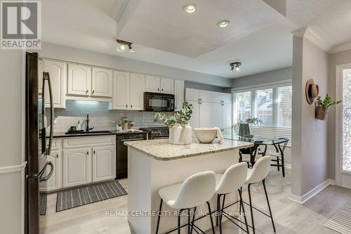 18 - 189 Homestead Crescent, London, ON - Indoor Photo Showing Kitchen