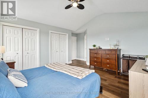 12 Circlewood Drive, St. Thomas, ON - Indoor Photo Showing Bedroom