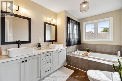 12 Circlewood Drive, St. Thomas, ON - Indoor Photo Showing Bathroom