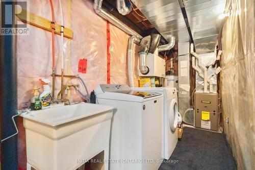 12 Circlewood Drive, St. Thomas, ON - Indoor Photo Showing Laundry Room