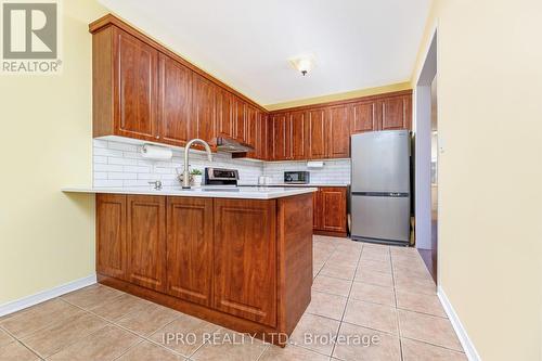 6 Eagleview Way, Halton Hills, ON - Indoor Photo Showing Kitchen