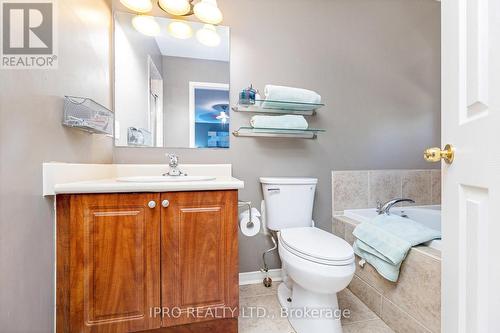 6 Eagleview Way, Halton Hills, ON - Indoor Photo Showing Bathroom