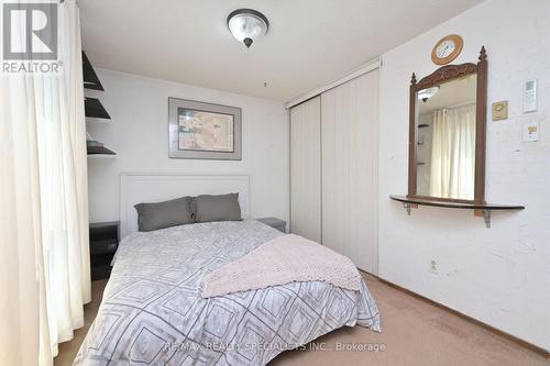 20 Hallcrown Court, Brampton, ON - Indoor Photo Showing Bedroom