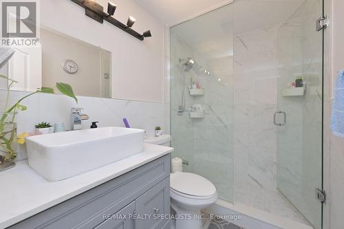 20 Hallcrown Court, Brampton, ON - Indoor Photo Showing Bathroom