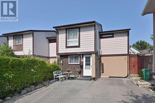 20 Hallcrown Court, Brampton, ON - Outdoor