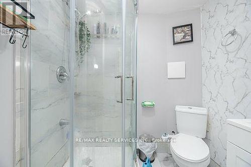 89 Darras Court E, Brampton, ON - Indoor Photo Showing Bathroom