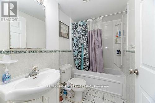 89 Darras Court E, Brampton, ON - Indoor Photo Showing Bathroom