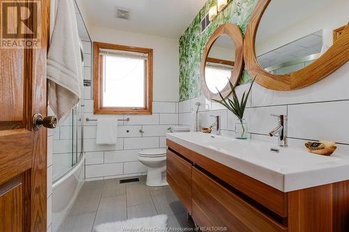 2749 Jacob Drive, Windsor, ON - Indoor Photo Showing Bathroom