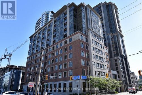 603 - 150 Main Street W, Hamilton (Central), ON - Outdoor With Facade