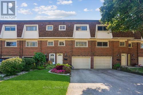 19 - 125 Bonaventure Drive, Hamilton, ON - Outdoor