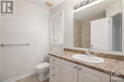 81 Indigo Street, Ottawa, ON - Indoor Photo Showing Bathroom