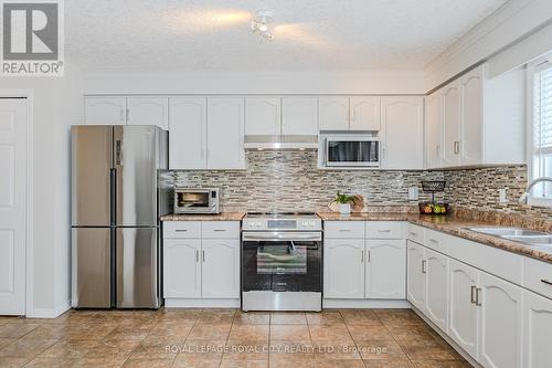 173 Clair Road W, Guelph (Clairfields), ON - Indoor Photo Showing Kitchen With Double Sink With Upgraded Kitchen