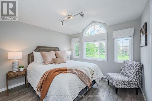 173 Clair Road W, Guelph (Clairfields), ON - Indoor Photo Showing Bedroom