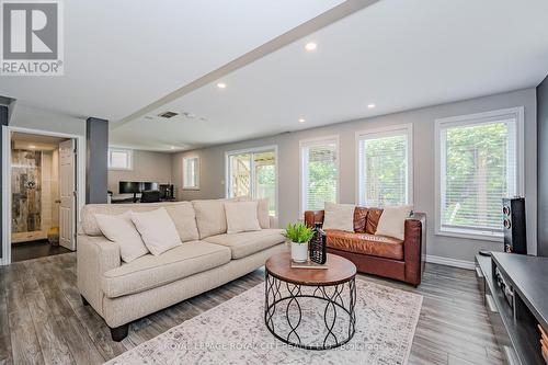 173 Clair Road W, Guelph, ON - Indoor Photo Showing Living Room