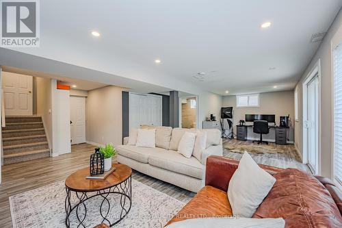 173 Clair Road W, Guelph (Clairfields), ON - Indoor Photo Showing Living Room