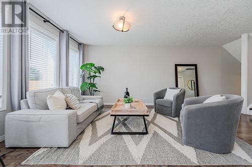 173 Clair Road W, Guelph, ON - Indoor Photo Showing Living Room