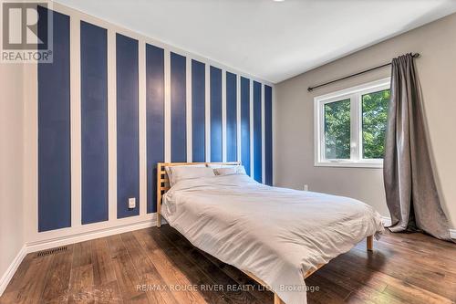 100 Queen Street, Kawartha Lakes, ON - Indoor Photo Showing Bedroom