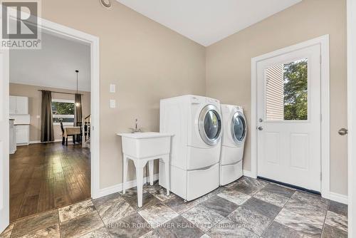 100 Queen Street, Kawartha Lakes (Fenelon Falls), ON - Indoor Photo Showing Laundry Room