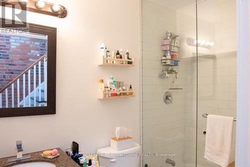 213 - 200 Stinson Street, Hamilton (Stinson), ON - Indoor Photo Showing Bathroom