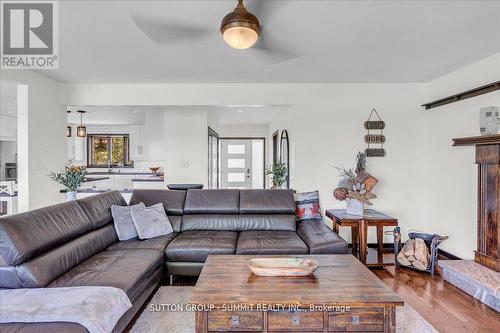 1 Windy Lane, Mcdougall, ON - Indoor Photo Showing Living Room